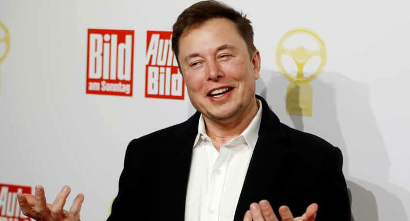 Elon Musk's rapid rise is mainly due to Tesla's course of action. The company currently has a market capitalization of nearly $ 500 billion, having started the year at less than $ 100 billion. (REUTERS)