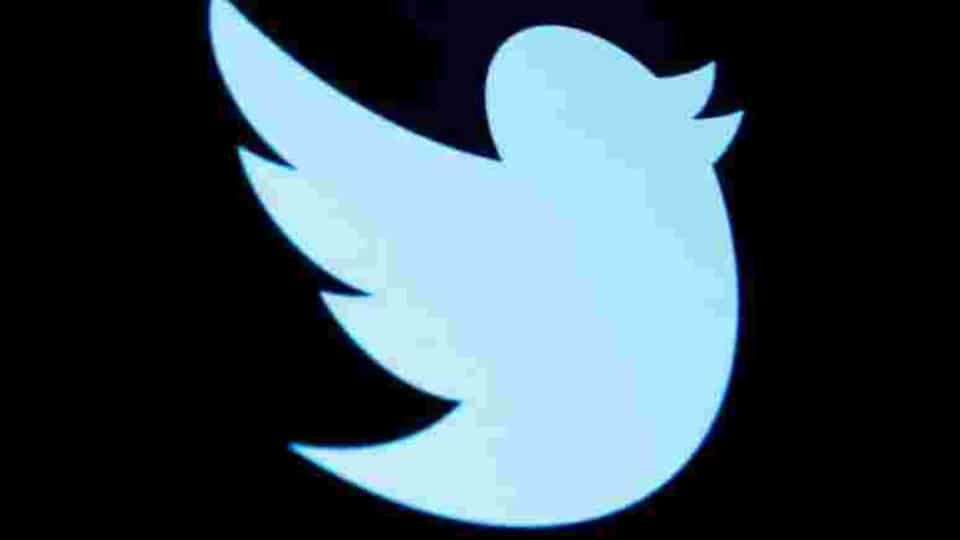 The Twitter logo is displayed on a screen on the floors of the New York Stock Exchange (NYSE) in New York, United States, September 28, 2016. REUTERS / Brendan McDermid / File Photo / File Photo (REUTERS)