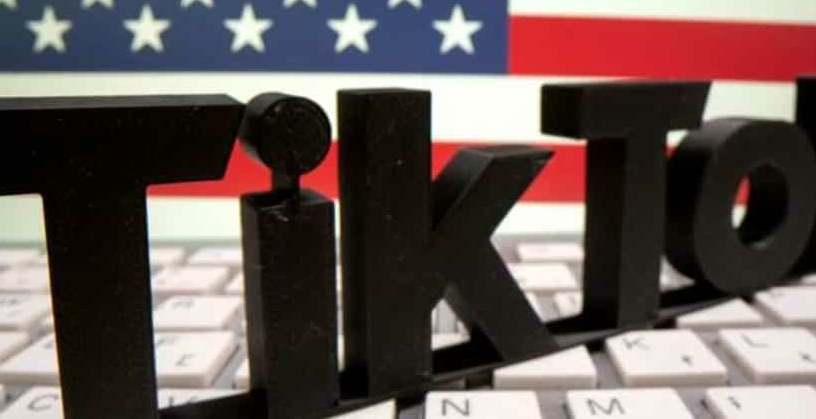 FILE PHOTO: A 3D printed TikTok logo is placed on a keyboard in front of the US flag in this illustration taken October 6, 2020. REUTERS / Dado Ruvic / Illustration / File Photo (REUTERS)