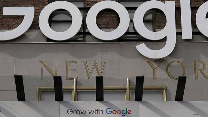 Google Discover may soon display hashtags (REUTERS)